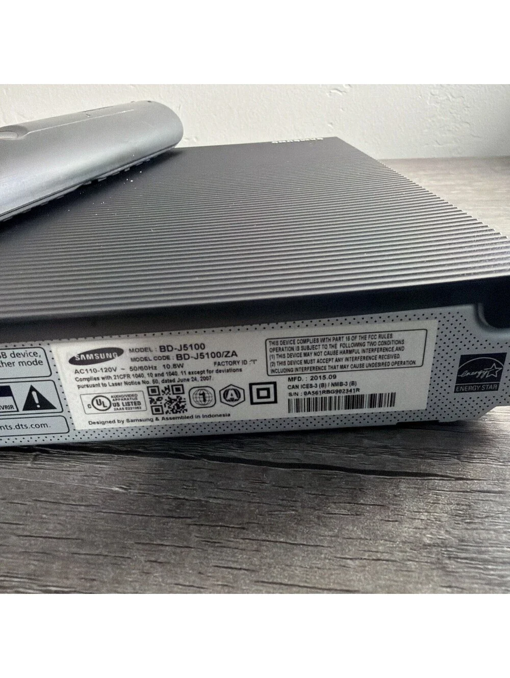 Samsung BD-J5100 Blu-ray Disc Player 1080p Full HD w/ Remote & Power Cord TESTED